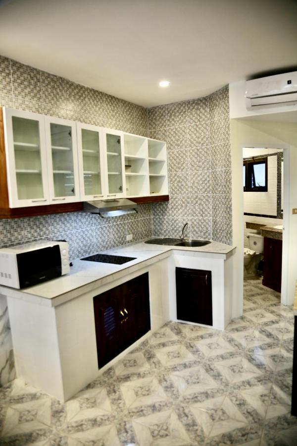 The Club Inn - Pantai Kamala Bagian luar foto
