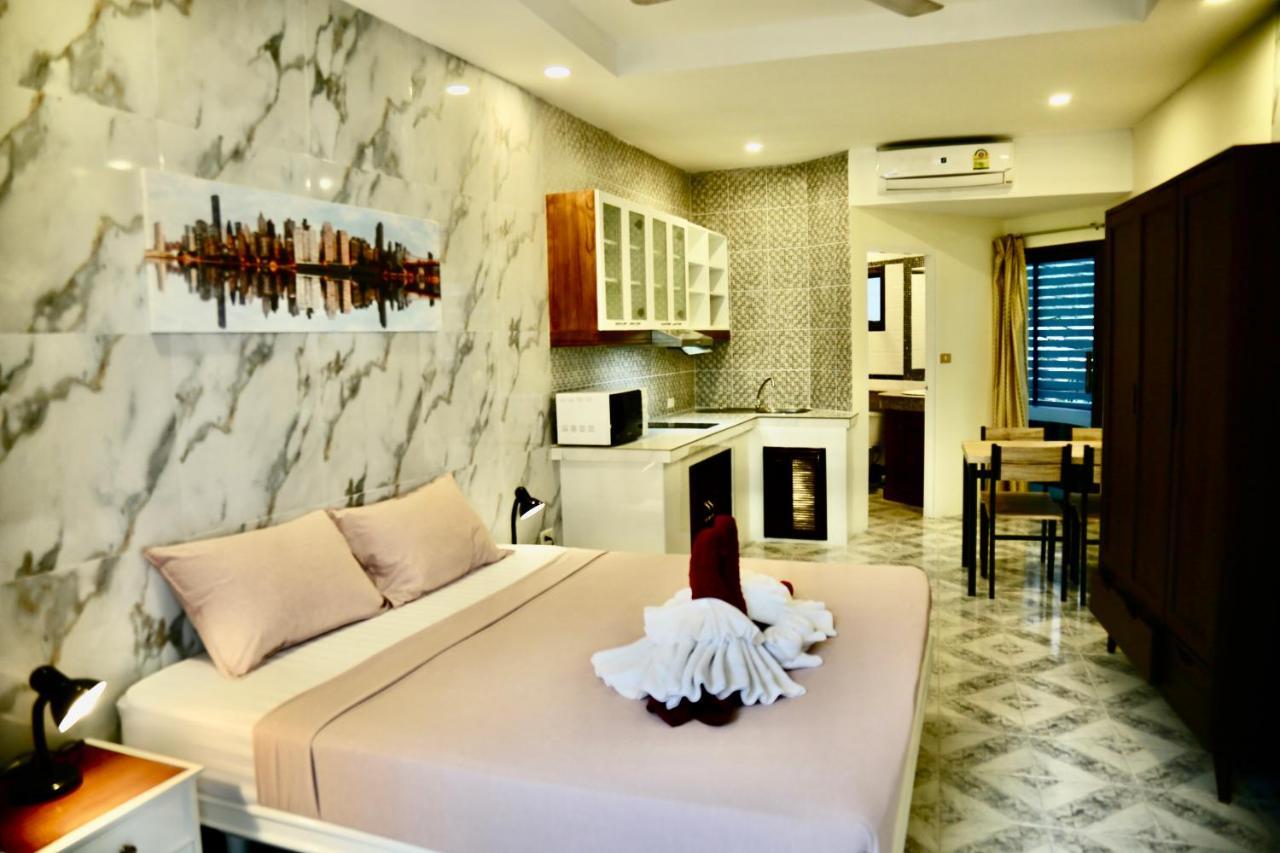 The Club Inn - Pantai Kamala Bagian luar foto