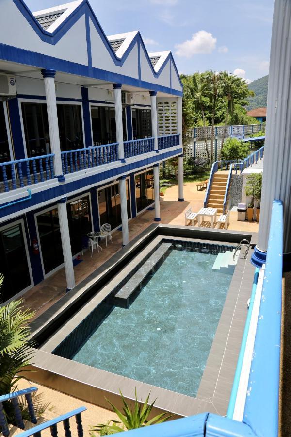 The Club Inn - Pantai Kamala Bagian luar foto